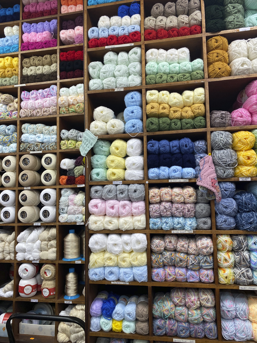 Rosa's Yarn supply in Funcahl