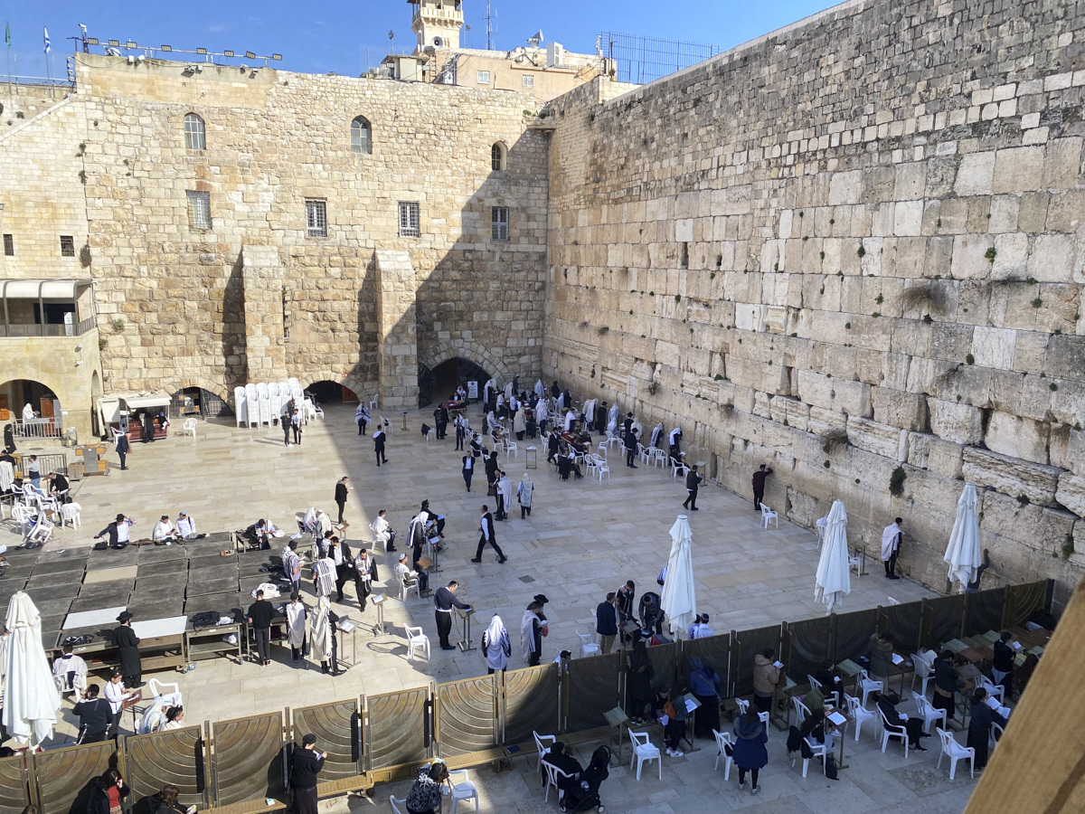 Western wall Men's section