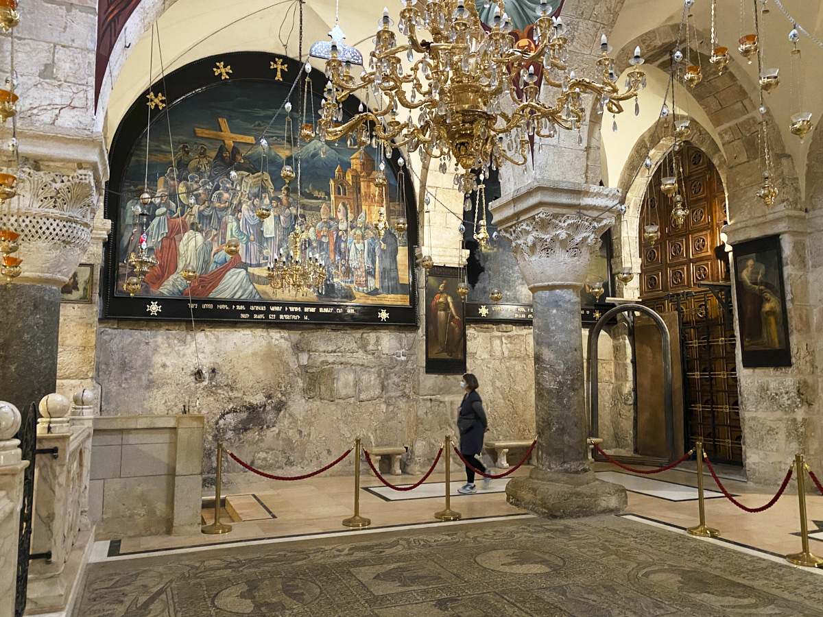 interior chapel Church of the Holy Sepulcher